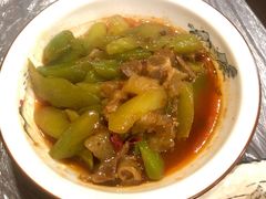 莴苣烧牛筋-大隐隐于市私房菜(保和小区店)