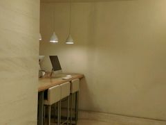 -全季酒店(重庆李子坝牛角沱地铁站店)