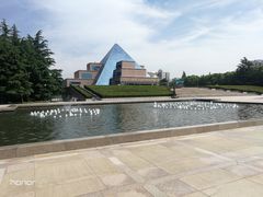 景点-上海市龙华烈士陵园