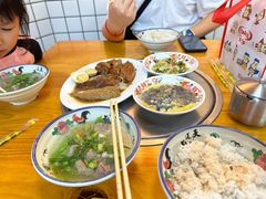 -明姨仔潮汕美食·碳炉猪脚·汕尾牛腩饭·起片鸡煲(起义路店)