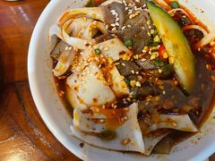 -炉小二铜锅牛蛙•川湘菜(三里屯店)