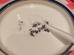 椰奶血糯米-在老街·淮安大排档·甜麻干煸龙虾·烧烤(河下古镇店)