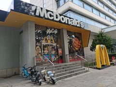 -麦当劳(南京路2店)