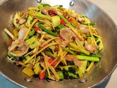 -渔语鱼新川菜Bistro(万象天地店)