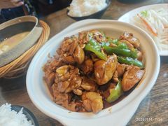 -泉畔人家·老济南经典鲁菜(大明湖店)