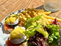 鸡蛋烟熏三文鱼班尼迪-闲·胡同 Barblu Hutong(雍和宫五道营店)