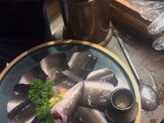 -草家酱蟹炭火烤肉店(珲春南路二店)