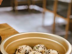 韩式金枪鱼紫菜饭团-吴草鸡爪오초닭발韩食堂(融恒盈嘉中心店)