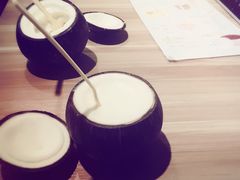 -志龙皇冠吃货椰子铺