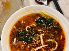 小锅米线-泓0871臻选云南菜·味庄