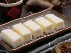 -白玉兰食品甜凤店(合生汇店)