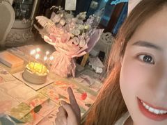 -山与蓝·轻糖鲜果蛋糕(勒泰店)