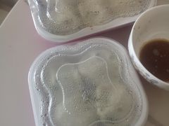 -小杨生煎(金山百联购物中心3楼店)