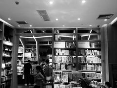 -覔书店(壹方城店)