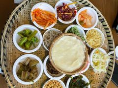 -包整·丝娃娃(一览甲秀楼风景店)