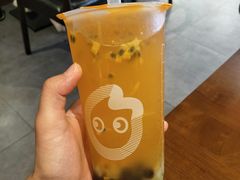 鲜百香双响炮-CoCo都可(湖滨银泰店B区店)