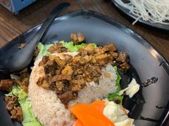 -陈老斯呼尔嗨吃烧烤(科巷店)