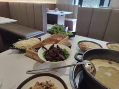 -汤宴·参须肚包鸡(南京路店)