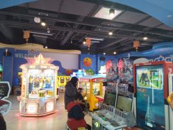 -Lucky Star幸运星&一同潮玩(友阿国际广场店)