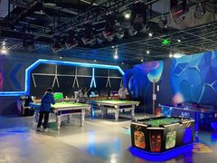 -世代星球·保龄球·镭战真人CS·团建(杨浦店)