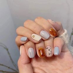 -纤纤玉手美甲美睫美容