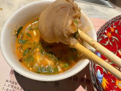 -尚尚仙·酸汤猪手·猪肚鸡火锅(华联万柳购物中心店)