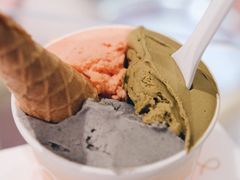 草莓百香果-Dip in Gelato(富民路店)
