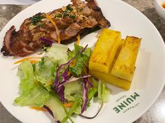 西贡炭烧烤猪颈肉配菠萝-美奈小馆·东南亚菜(福田星河COCO Park店)