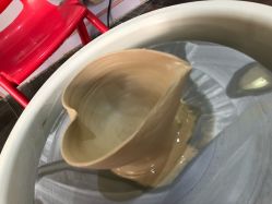 -泥娃娃DIY陶吧(易生活购物公园店)