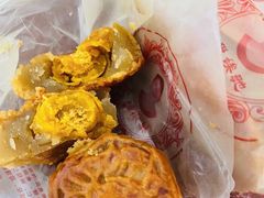 莲蓉蛋黄-巢娭毑月饼店(洞井路店)