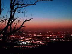 -鬼笑石后山停车场