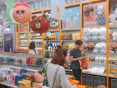 -line friends(明洞旗舰店)