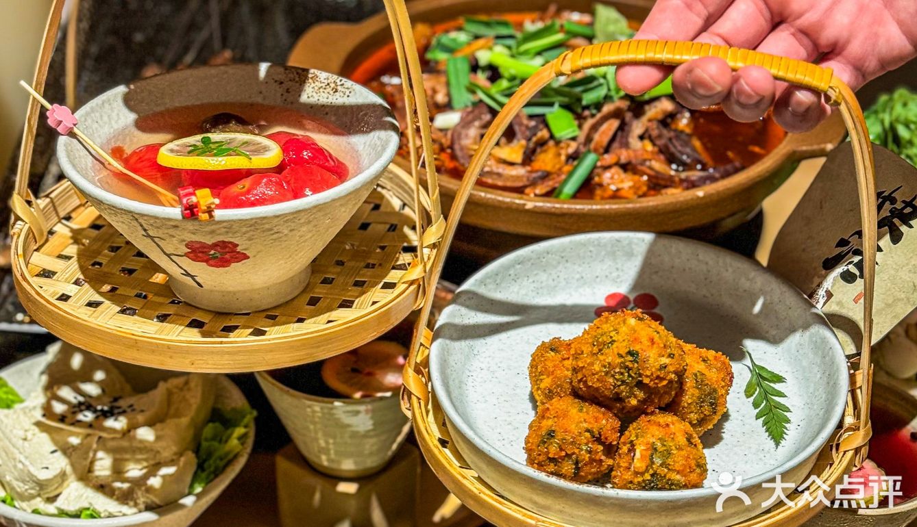 汉口江滩边！吃到了会来无数次的牛杂煲！