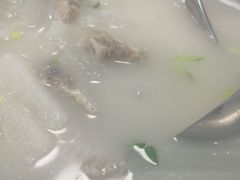 -余杨鸭鸭餐厅