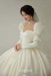 -Lady  Jane高端婚纱礼服馆