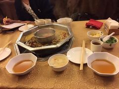 -山城年华老火锅(玉林店)