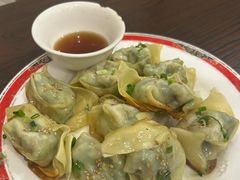生煎馄饨-小实惠嘉(威海路店)