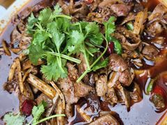 爆炒牛肝-小杨翘脚牛肉