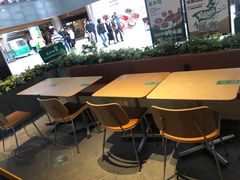 -老乡鸡(上海白玉兰广场店)