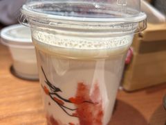 草莓牛奶-三元梅园(团结湖店)