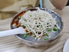 鸡丝豆腐脑-代四孃牛华豆腐脑美味小食(总店)