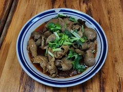 红烧肥肠-人和水上飘(第一家店)