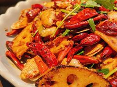 -大头虾越式风味餐厅(光明广场店)