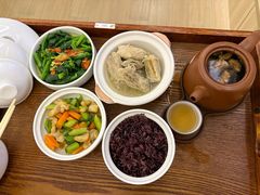 -雪梅月子中心(华侨城店)