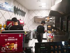 -龙治汉堡(中华城店)