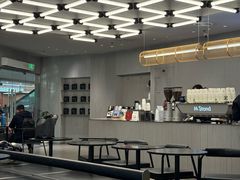 -M Stand(南京紫峰大厦店)