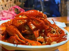 -琥珀老六龙虾(四里河店)