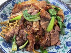 皮肚猪肝炒面-一家人面馆(三条巷店)