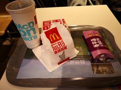 -麦当劳(中山公园龙之梦店)