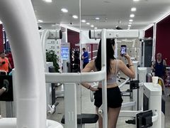 -英派斯健身旗舰店(海信国际中心馆)